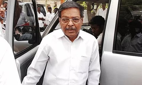 ஓ.பன்னீர்செல்வத்தை தான் நம்பிக்கைக்குரியவராக ஜெயலலிதா அடையாளம் காட்டினார் - பண்ருட்டி ராமச்சந்திரன் பேச்சு