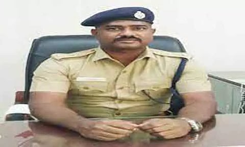 ஈரோடு மாவட்டத்தில்70 சிறப்பு சப்-இன்ஸ்பெக்டர்கள் உள்பட 474 போலீசார் பணி இடமாற்றம்;உடனே பொறுப்பேற்க போலீஸ் சூப்பிரண்டு உத்தரவு