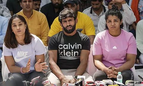 'மல்யுத்த வீராங்கனைகளின் குற்றச்சாட்டுகள் தீவிரமானது' டெல்லி போலீசுக்கு, சுப்ரீம் கோர்ட்டு நோட்டீஸ்