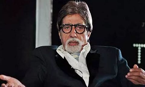 புளூ டிக்... சார் நீங்கள் ரூ.900 மதிப்புள்ள 'டீ' குடித்து இருக்கிறீர்கள்; அமிதாப் பச்சனை விமர்சித்த நெட்டிசன்கள்