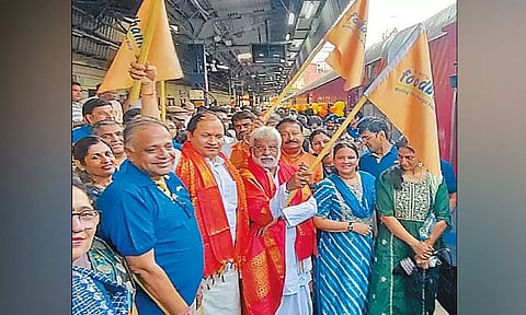 திருப்பதிக்கு 1,008 மாற்றுத்திறனாளிகள், குழந்தைகள் ரெயில் மூலம் பயணம்