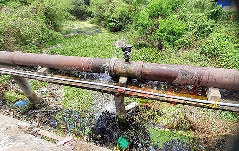 குடிநீர் குழாயில் உடைப்பு