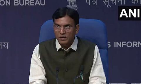 நாட்டில் 2 ஆண்டுகளில் 157 புதிய செவிலியர் கல்லூரிகள்; மத்திய அரசு அறிவிப்பு