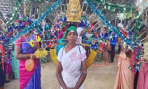 செம்புளிச்சாம்பாளையம்செல்லியாண்டி அம்மன் கோவிலில் குண்டம் திருவிழா