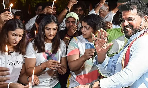 இந்திய மல்யுத்த சம்மேள தலைவர் மீது இன்று வழக்குப்பதிவு செய்யப்படும் - சுப்ரீம் கோர்ட்டில் டெல்லி போலீஸ் உறுதி