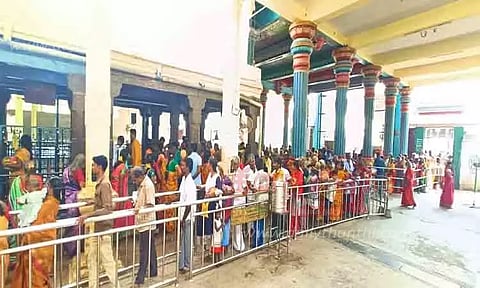 மாரியம்மன் கோவிலில் சிறப்பு வழிபாடு