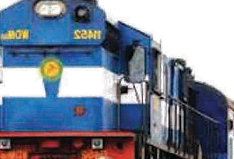 எர்ணாகுளம்-வேளாங்கண்ணி சிறப்புக்கட்டண ரெயில் சேவை நீட்டிப்பு