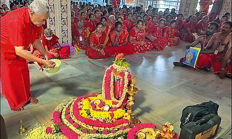 மேல்மருவத்தூர் ஆதிபராசக்தி சித்தர் பீடத்தில் சித்ரா பவுர்ணமியையொட்டி யாக பூஜை