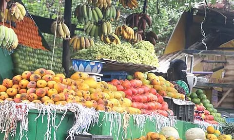 செயற்கை முறையில் பழுக்க வைக்கும் மாம்பழங்கள்