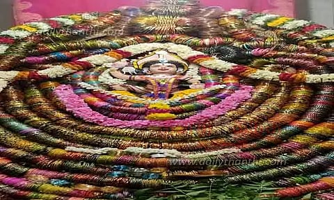 வளையல் அலங்காரம்