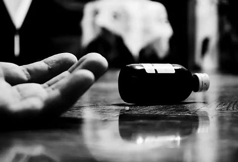 சத்திரப்பட்டியில் விஷம் குடித்து பெயிண்டர் தற்கொலை