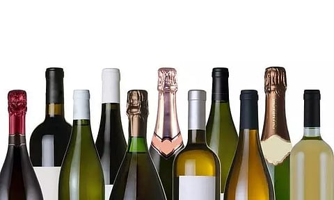 விடுமுறை தினத்தன்றும் மது விற்பனை அமோகமாக நடந்தது.