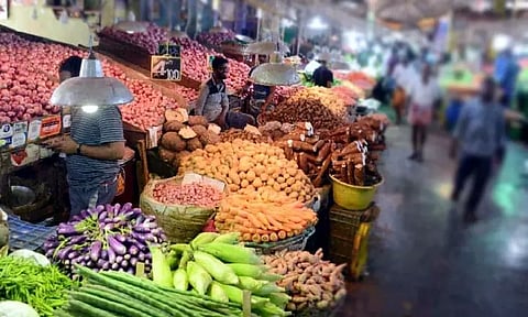 வணிகர் தினம்: கோயம்பேடு காய்கறி மார்க்கெட் நாளை செயல்படாது
