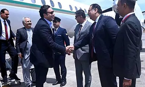 12 ஆண்டுகளுக்கு பின் முதல் முறையாக இந்தியா வந்த பாகிஸ்தான் வெளியுறவுத்துறை மந்திரி...!