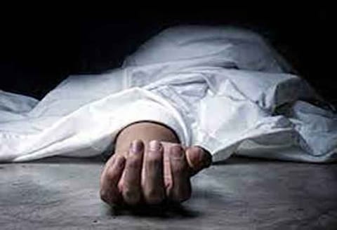 மயங்கி விழுந்த தொழிலாளி சாவு