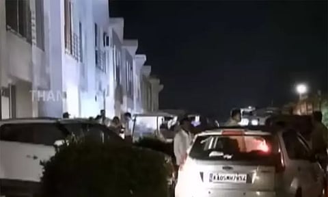 சொகுசு விடுதியில் அள்ள அள்ள பணம்... நான்கரை கோடி ரூபாயை கைப்பற்றிய போலீசார் - கர்நாடகாவில் பரபரப்பு