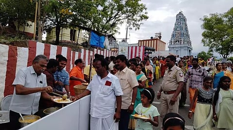 பெரியகுளம் கைலாசநாதர் கோவிலில் சித்ரா பவுர்ணமி கிரிவலம்