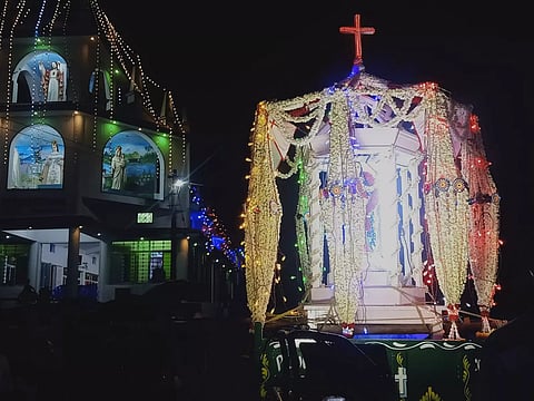 கிருஷ்ணகிரி அருகேமலர்மலை மாதா ஆலய தேர்த்திருவிழா