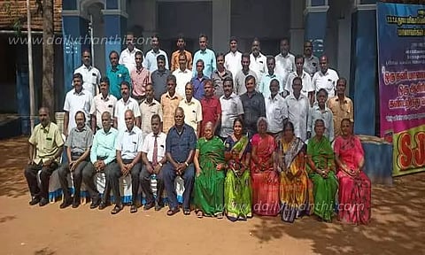 முன்னாள் மாணவர்கள் சந்திப்பு