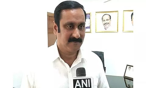 நீட் தேர்வு எழுத வந்த மாணவியை இழிவுபடுத்தியவர்கள் தண்டிக்கப்பட வேண்டும் - அன்புமணி ராமதாஸ் வலியுறுத்தல்