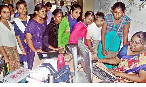 மாவட்டத்தில் 92 சதவீதம் பேர் தேர்ச்சி