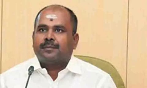 'திருமங்கலம் ரெயில்வ மேம்பாலம், பஸ் நிலைய பணிகளை கிடப்பில் போட்டது தி.மு.க. அரசு தான்'-முன்னாள் அமைச்சர் ஆர்.பி.உதயகுமார் குற்றச்சாட்டு