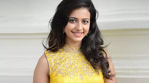 கதாநாயகர்களுக்கு இணையாக நடிகைகளுக்கு சம்பளம் கொடுக்க வேண்டும் - ரகுல் பிரீத் சிங்