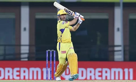 "நான் பேட்டிங் இறங்குனா இனி இதான் நடக்கும்" - எதிர் அணிகளுக்கு டோனி சொல்லும் சேதி..!