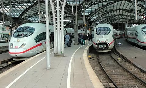 ஜெர்மனி: சம்பள உயர்வு கோரி ரெயில்வே ஊழியர்கள் 2 நாள் ஸ்டிரைக் அறிவிப்பு