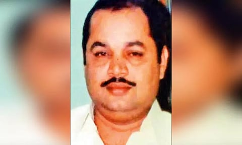 குளியல் அறையில் தவறி விழுந்தார்... பட அதிபர் ராஜ்கண்ணுவுக்கு கை, கால் முறிவு