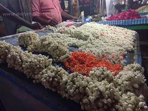 திருவாரூரில், 1 கிலோ மல்லிகை பூ ரூ.120-க்கு விற்பனை
