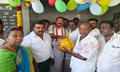 புதிய ரேஷன் கடை திறப்பு விழா; ரூபி மனோகரன் எம்.எல்.ஏ. பங்கேற்பு