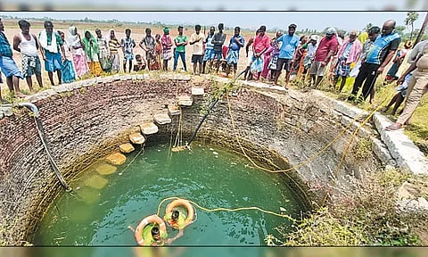 திருத்தணி அருகே கிணற்றில் குதித்து இளம் பெண் தற்கொலை - குடும்பத் தகராறில் விபரீத முடிவு