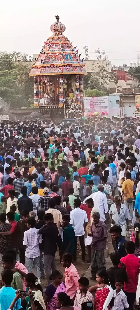 முத்துமாரியம்மன் கோவில் தேரோட்டம்
