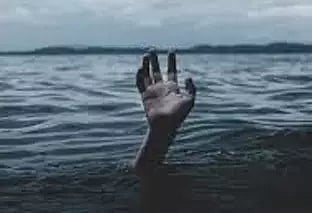 குட்டையில் தவறி விழுந்து தொழிலாளி பலி