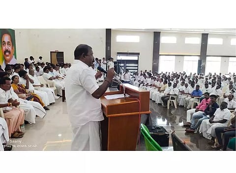 கள்ளக்குறிச்சி மாவட்டத்தில்தொகுதிக்கு 70 ஆயிரம் புதிய உறுப்பினர்களை சேர்க்க வேண்டும்அ.தி.மு.க. கூட்டத்தில் தீர்மானம்