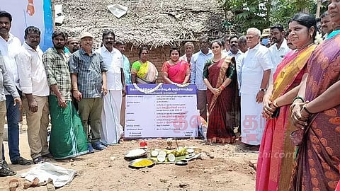 ரூ.21 லட்சத்தில் வணிக வளாகம் கட்ட பூமிபூஜை