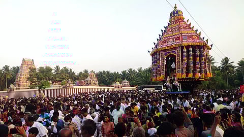 12 ஆண்டுகளுக்கு பிறகு நடந்தமுத்துமாரியம்மன் கோவில் தேரோட்டம்