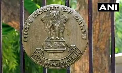 2 ஆயிரம் ரூபாய் நோட்டுகளை ஆவணங்களின்றி மாற்றம் செய்வது தொடர்பான வழக்கு - டெல்லி ஐகோர்ட்டில் ஒத்திவைப்பு