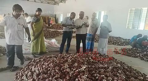 15 டன் கொப்பரை தேங்காய் கொள்முதல்