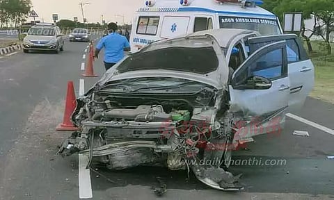 கார் விபத்தில் 3 பேர் காயம்