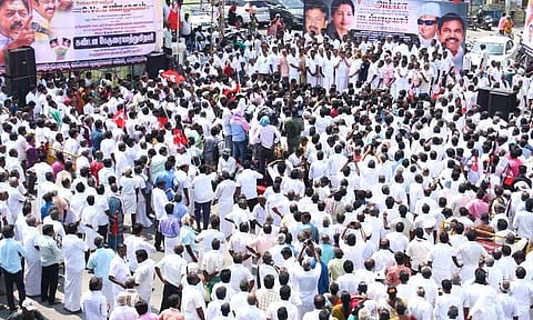 போலி மதுபான விற்பனையில் ஊழல் செய்தது குறித்து நீதி விசாரணை வேண்டும்