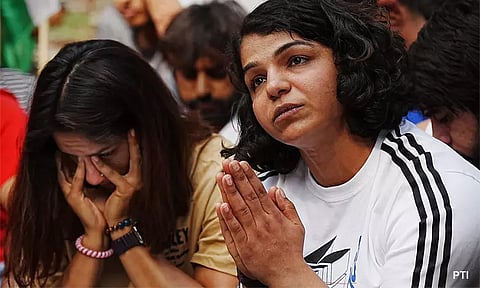 நாட்டிற்காக வென்ற பதக்கங்களை கங்கையில் வீச போவதாக மல்யுத்த வீரர்கள் அறிவிப்பு