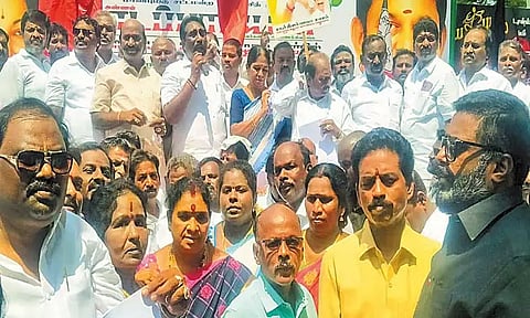 சித்தாமூரில் அ.தி.மு.க.வினர் கண்டன ஆர்ப்பாட்டம்