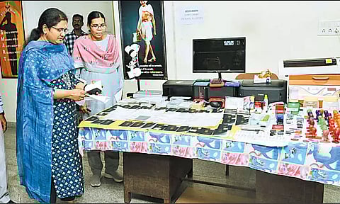 ரூ.1,500-க்கு போலி பாஸ்போர்ட், விசா தயாரித்து விற்ற கும்பல் அதிரடி கைது