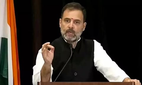 'பிரபஞ்சம் எப்படி இயங்குகிறது என கடவுளுக்கே பாடம் எடுப்பார், மோடி' - ராகுல் கிண்டல்