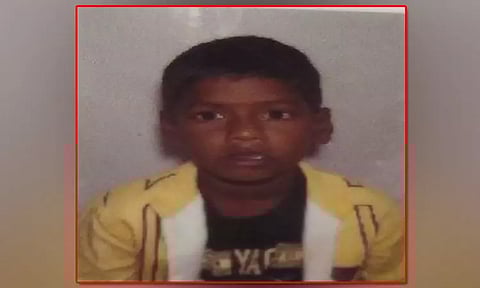 பென்னாகரம் அருகே டிராக்டர் சக்கரத்தில் சிக்கி 1-ம் வகுப்பு மாணவன் பலி