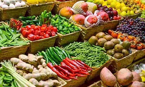வரத்து குறைவால் காய்கறி விலை 'திடீர்' உயர்வு: கிலோவுக்கு ரூ.10 முதல் ரூ.55 வரை அதிகரித்தது