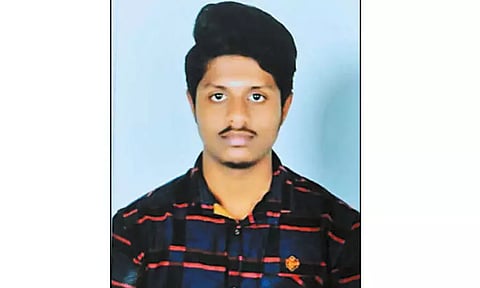 தோழியின் திருமண வரவேற்பில் நடனமாடிய என்ஜினீயர் திடீர் சாவு