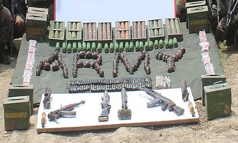 கலவரம் பாதித்த மணிப்பூரில் வெடிகுண்டுகள், நவீன ரக துப்பாக்கிகள் பெருமளவில் பறிமுதல்